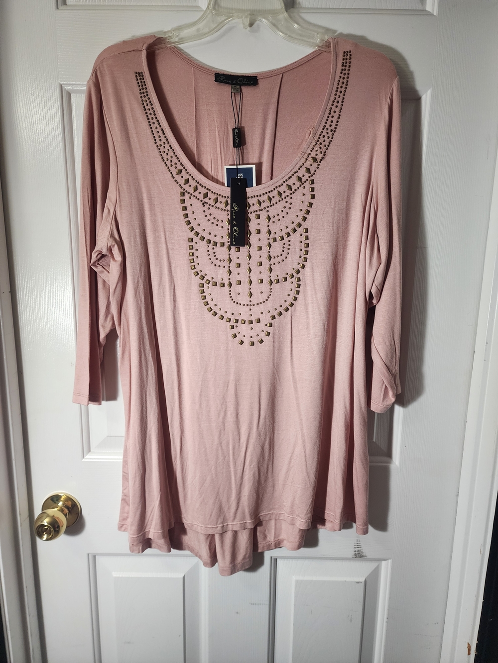 NWT - Rose & Olive Blush Pink Scoop Neck Stud-Embellished 3/4 Sleeve Top Sz 1X